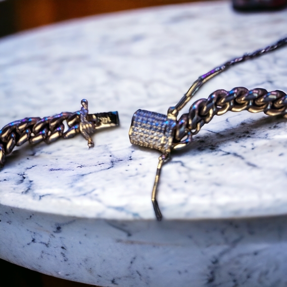 LV Lock and Key with 14KT Gold Filled Necklace, LV number 316 - Picture 3 of 4